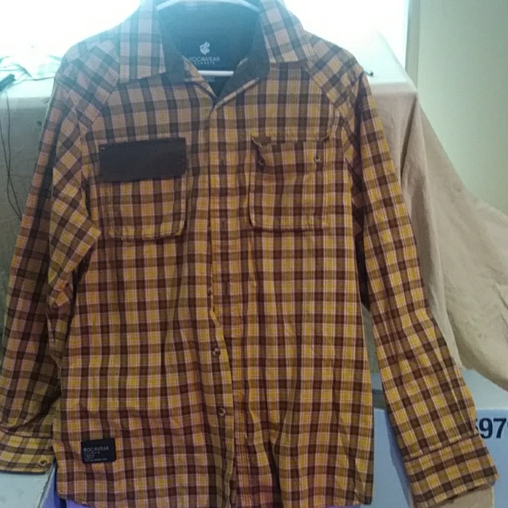 Long sleeve Rocawear button up